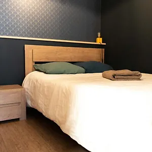 Appartement Ropartz Au Pied Du Metro, Rennes
